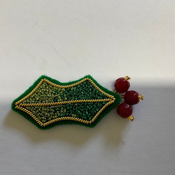 Goldwork embroidery kit - Christmas Holly Leaf Brooch