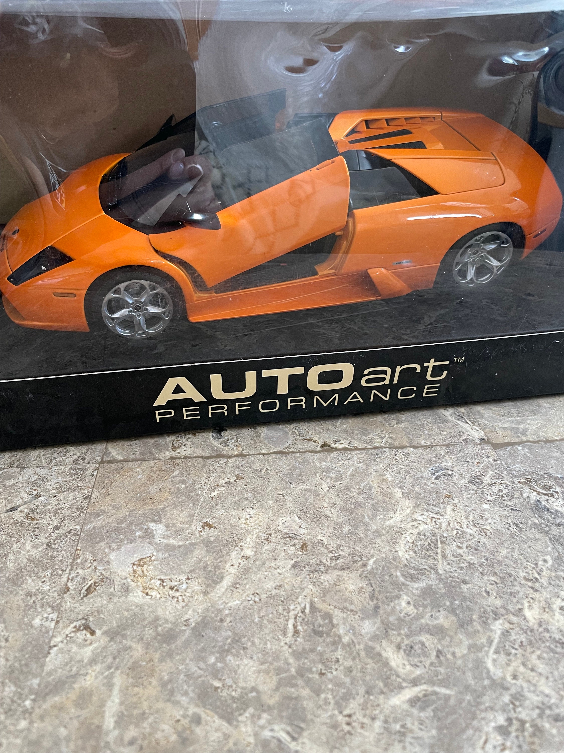 カ*ズ様 AUTOart Lamborghini Murciélago 1:18 1/18 Lamborghini Murcielago LP670-4SV Superveloce in Bianco