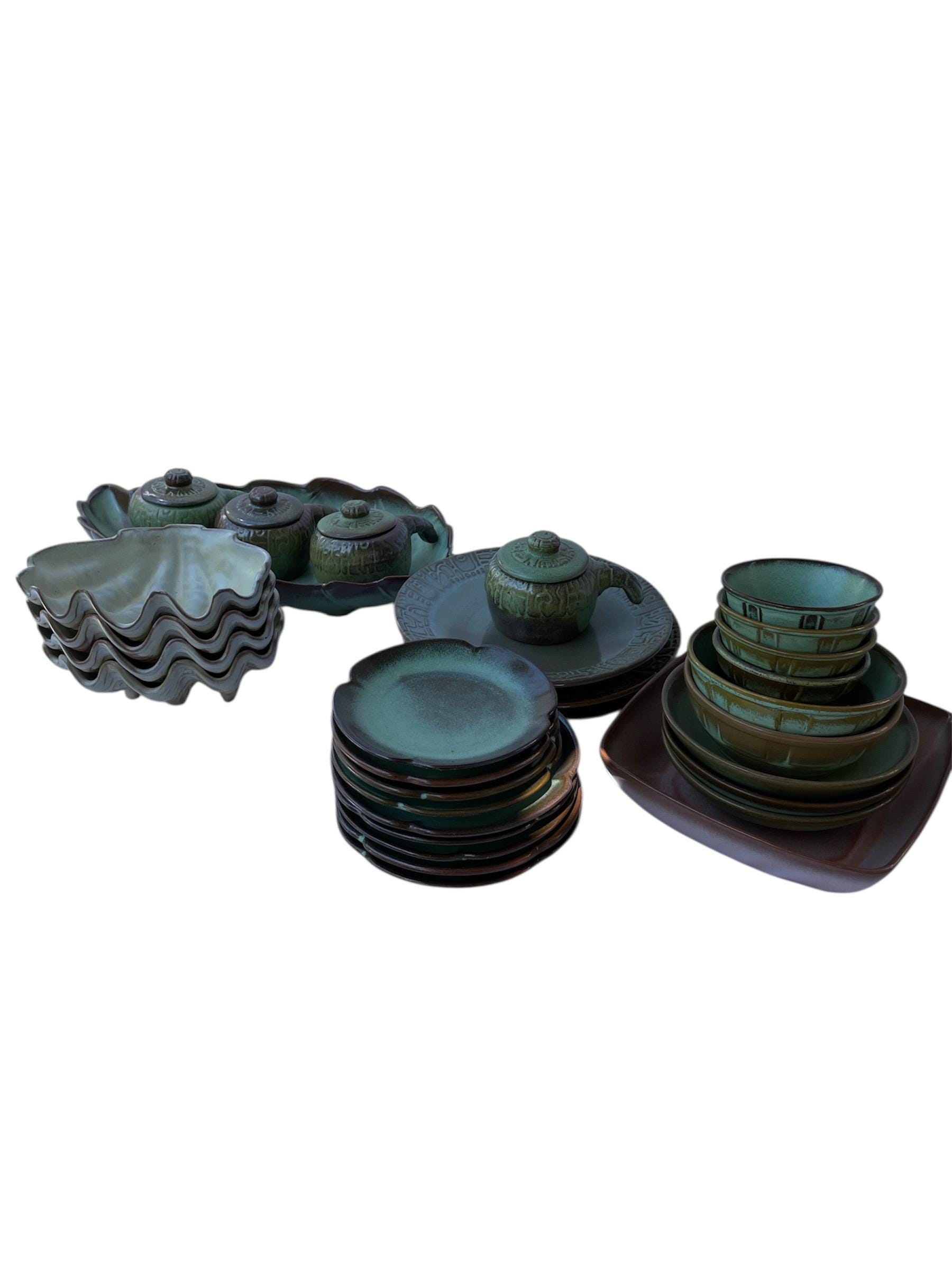 Frankoma Pottery 31-Piece Assorted Set – Prairie Green & Mayan Aztec – Great