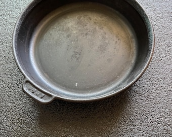 Vintage American Cookware Cast Iron Skillet 12” Steamboat Logo Made in USA 1881