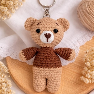 Llavero de osito de peluche amigurumi hecho a mano, llavero de osito de ganchillo, dije para bolso