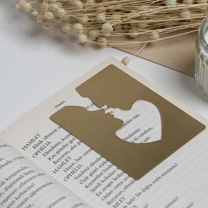 LOVERS Bookmark - Charming Brass Bookmark - Perfect Gift for Book Lovers - Timeless Accessory for Stylish Readers!
