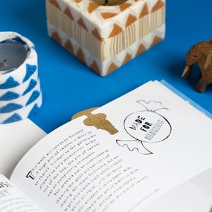 ELEPHANT Bookmark - Charming Brass Bookmark - Perfect Gift for Book Lovers - Timeless Accessory for Stylish Readers!