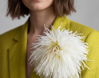 Large Ivory Ostrich Feather Flower Brooch – Statement Corsage Lapel Pin