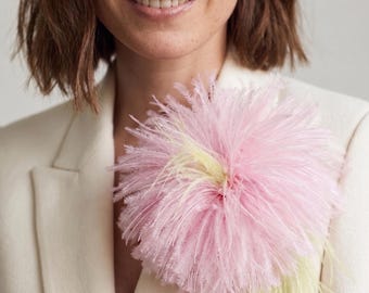 Ostrich Feather Brooch Pink Handmade Large Statement Lapel Pin Wedding Guest Corsage Fluffy Plume Flower Pin Women Gift Coat Accessory