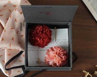 Men’s Silk Carnation Lapel Pin Set in Gift Box, Handcrafted Floral Boutonniere Duo, Elegant Suit Accessory & Gift for Him