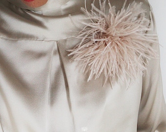 Light pink ostrich feathers brooch for fashionable gift, Pale pink feathers brooch gift for female friend, Pink ostrich feather large flower