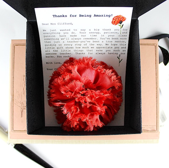 Handmade Red Silk Carnation Brooch – Elegant Flower Lapel Pin in Gift Box, Timeless Gift