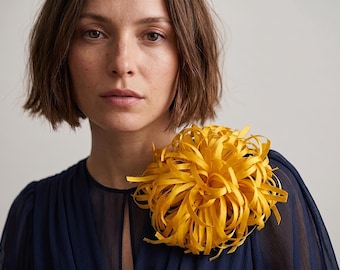 Silk Flower Brooch Large Golden Yellow Floral Pin Women Chrysanthemum Lapel Statement Accessory Wedding Guest Mother Handmade Gift Blazer