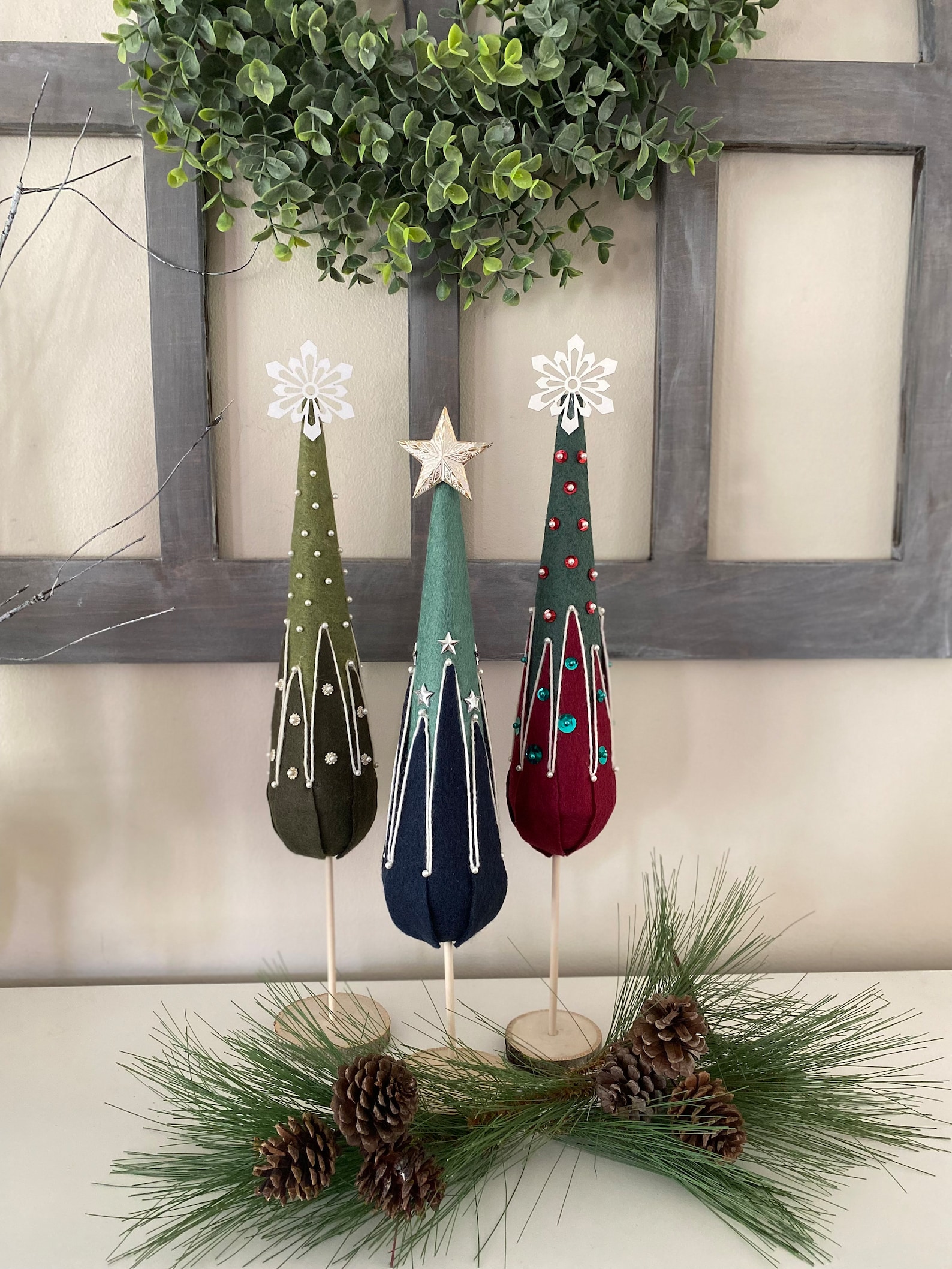 Stiletto Felt Christmas Tree Decoration PDF and SVG Pattern, a Fun No