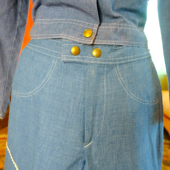 RARE! VINTAGE 1970s Embroidered Chambray Denim 2 … - image 7