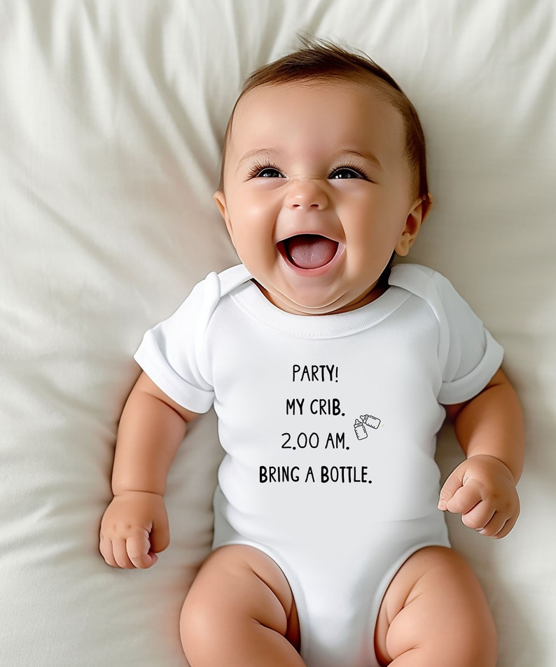 Funny Bodysuit, Funny Baby Outfit, Cute Baby Outfit, Party At My Crib Bodysuit, Funny Baby Clothes, Baby Girl Clothes, Baby Boy Bodysuit zdjęcie 2