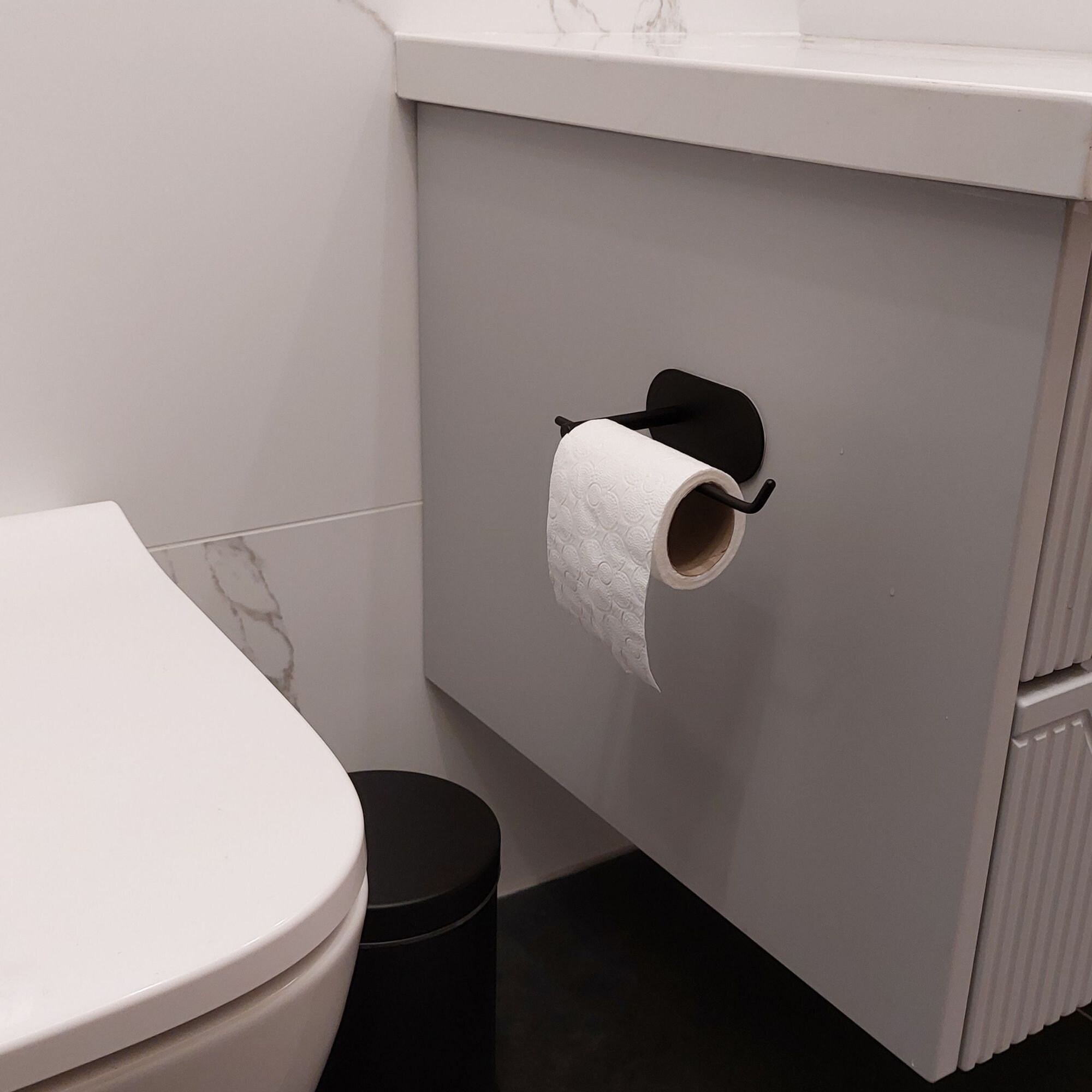 Toilet Paper Holder Matte Black, Toilet Tissue Roll Hangers Wall Mounted for Bathroom or Kitchen