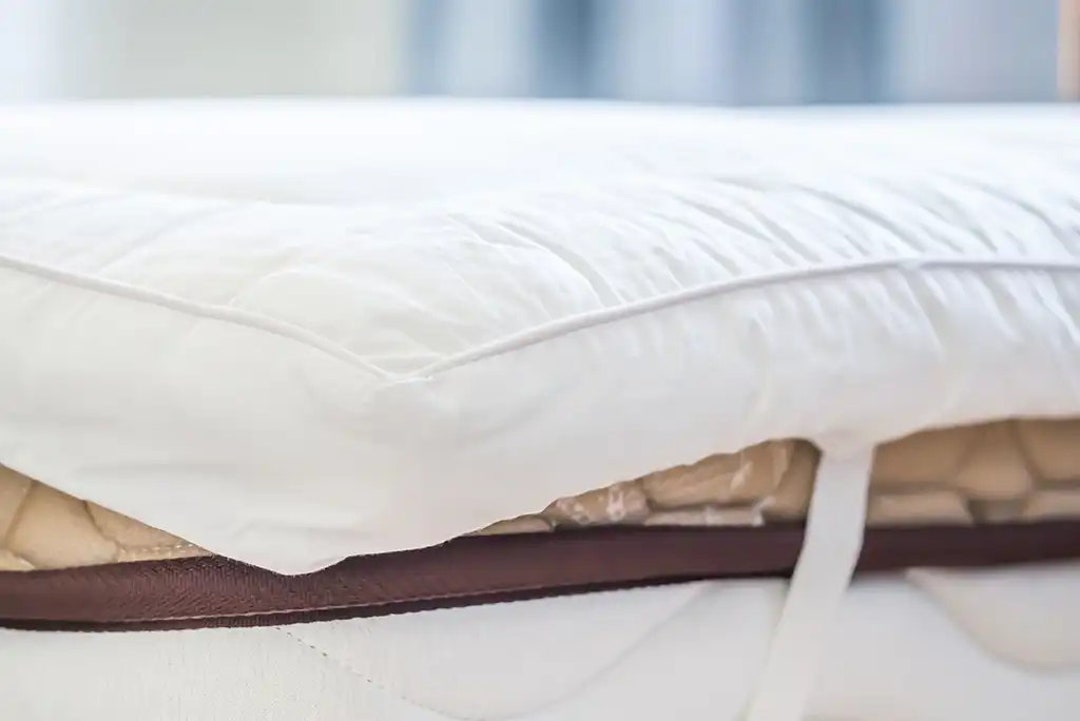 MA73 Matratzenauflage Topper Unterbett 70 % Daunen 30 % Federn 5300g 180x200 Cm
