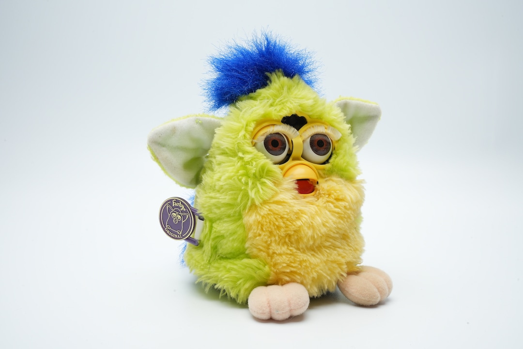 ファービーFurby 英語版　キウィグリーン ファービーFurby 英語版 キウィグリーン
