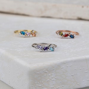 Mother&#39;s Day birthstone ring, custom mom ring, 3 stone family ring, minimalist birthstone ring, gift for her, personalized jewelry