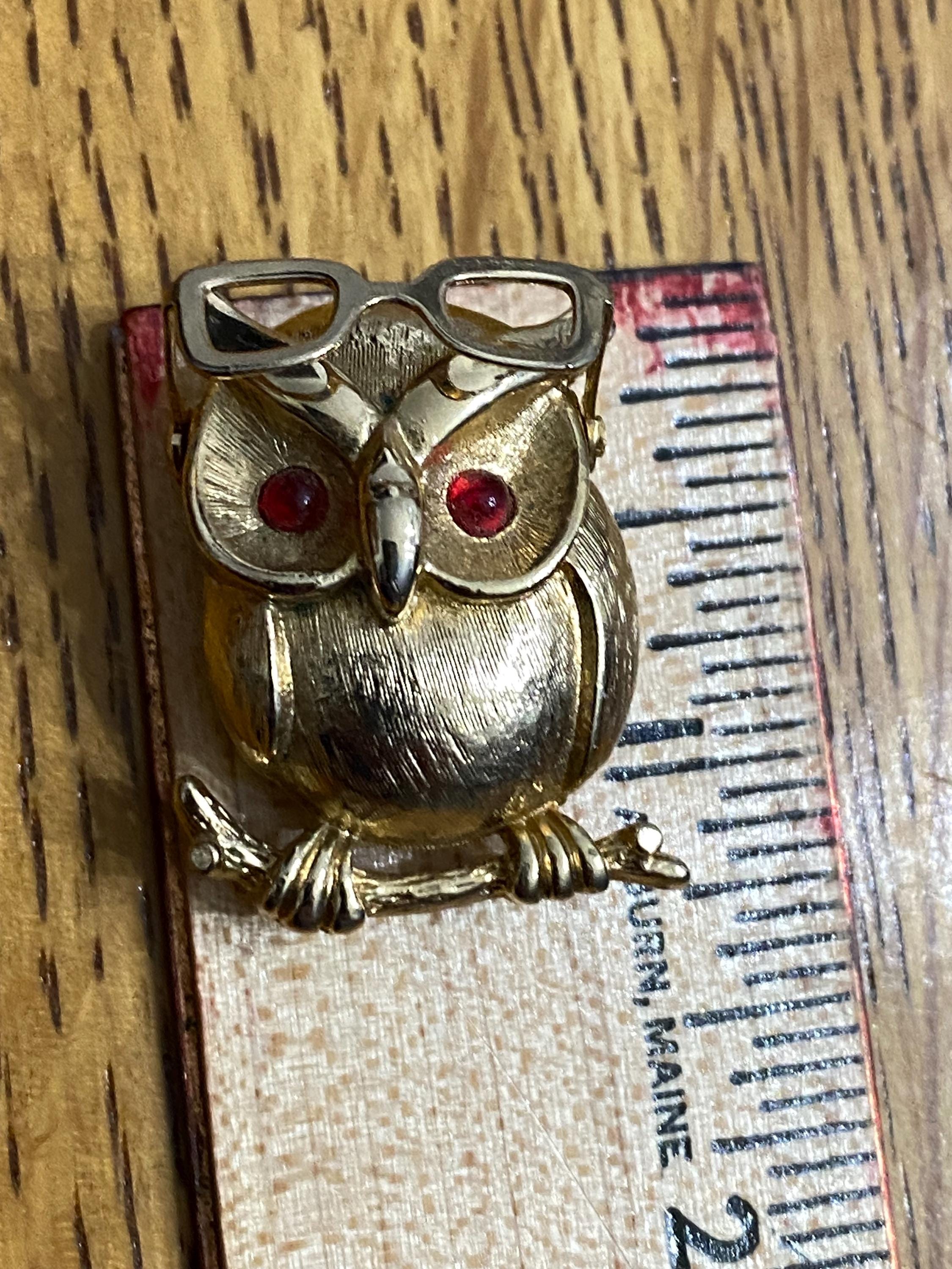 Jewelry, Owl Brooch signed Coventry, glasses move up and down on owl. 1975