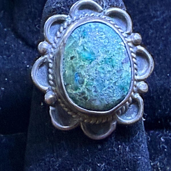 Anillo marcado en plata esterlina México, década de 1980