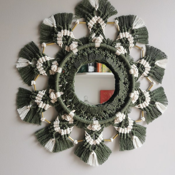 Miroir en macramé