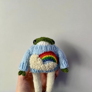 Peluche de rana tejido a mano