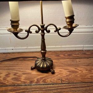 Table lamp