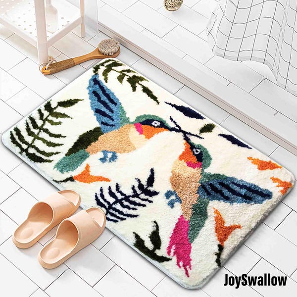 Hummingbird Tufted Bathmat: Yarn Dye, Non-Slip, Water Absorbent