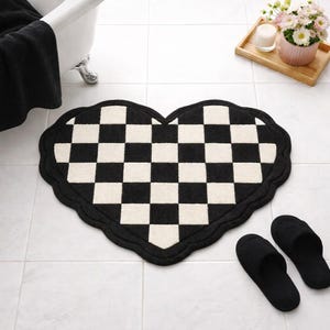 Boho Checkerboard Heart Rug Wavy Love Shape Bathroom & Bedroom Floor Mat