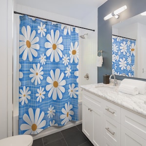 Retro Daisy Shower Curtain, Modern Art Daisy, Floral Bathroom Decor, Cottagecore Modern Farmhouse, Blue Check Retro Style, Bathroom Decor