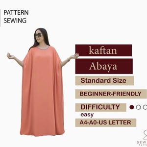 Op de afbeelding: Een perzikkleurige kaftan abaya jurk. De afbeelding bevat de tekst "kaftan Abaya", "Standard Size", "Beginner-Friendly", "Difficulty easy" en "A4-A0-US LETTER". De afbeelding bevat ook een PDF-pictogram en de woorden "PATTERN SEWING".