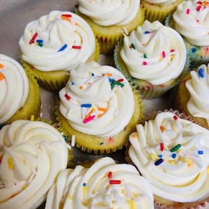 Best Confetti Cupcake recipe, Easy Digital download, birthday cupcakes, gift, Funfetti cake, buttercream frosting