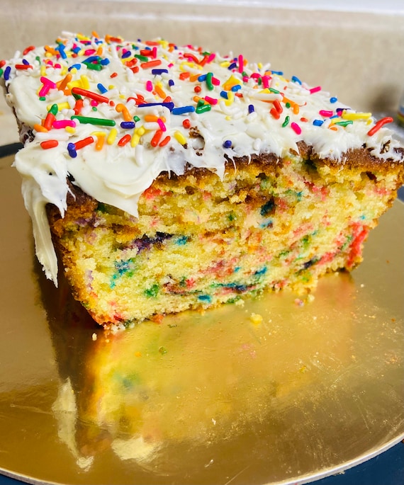 Funfetti Loaf Cake|birthday gift|celebration gift|graduation