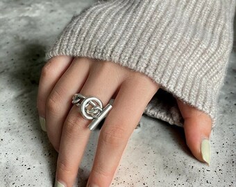 Bague en argent ronde avec croix multicouche, chaîne avec boucle OT unique à la mode pour la fête, bijoux punk, bague en argent ronde avec chaîne à boucle, cadeau pour elle