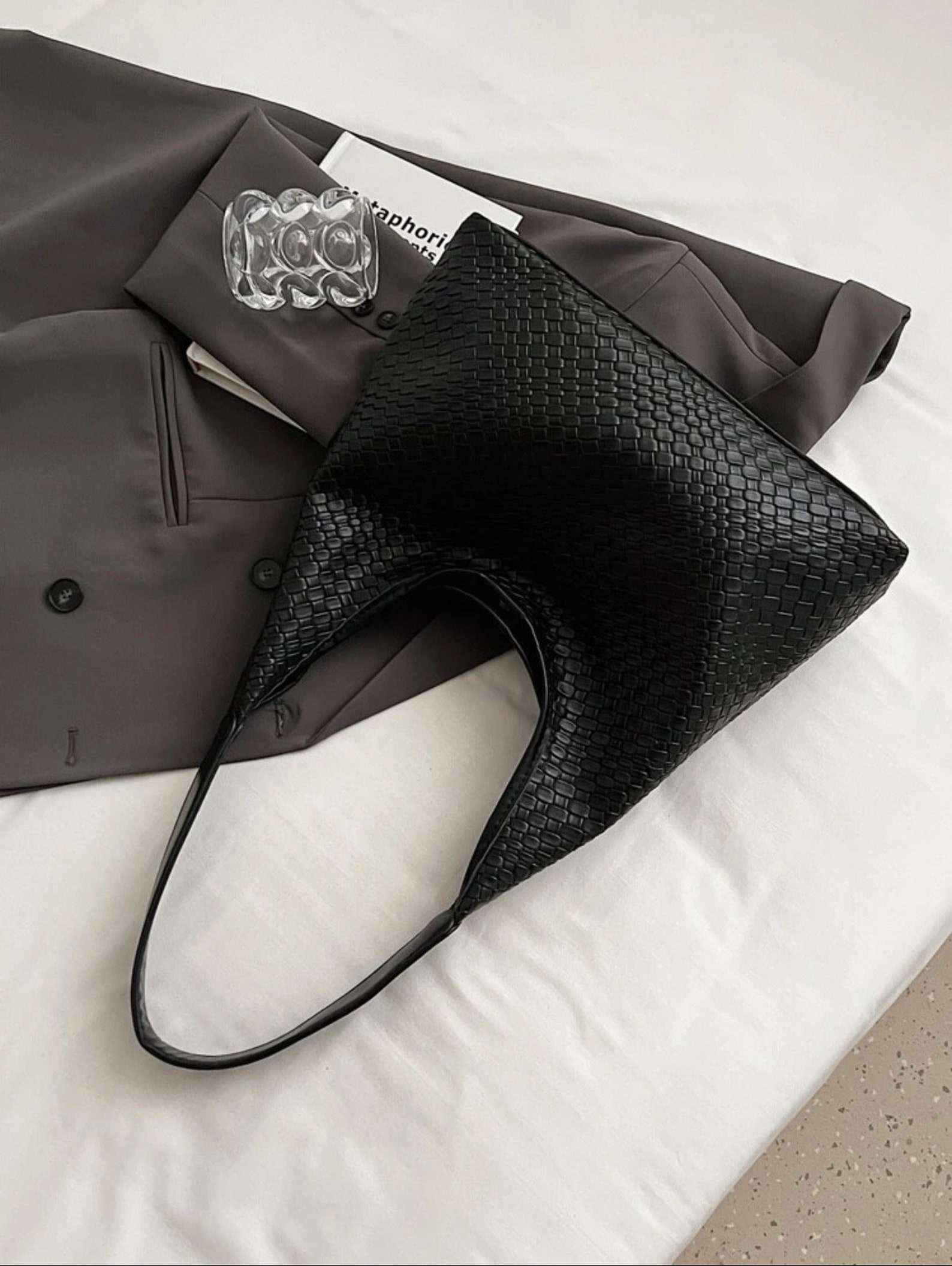 Soft Swipe Shoulder Bag main image 0