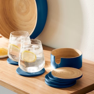 Sous-bocks pour boissons Lot de 6 Ensemble de sous-bocks avec sous-bocks en bois de bambou et support. Dessous de verre modernes en bambou filé pour table basse Bleu