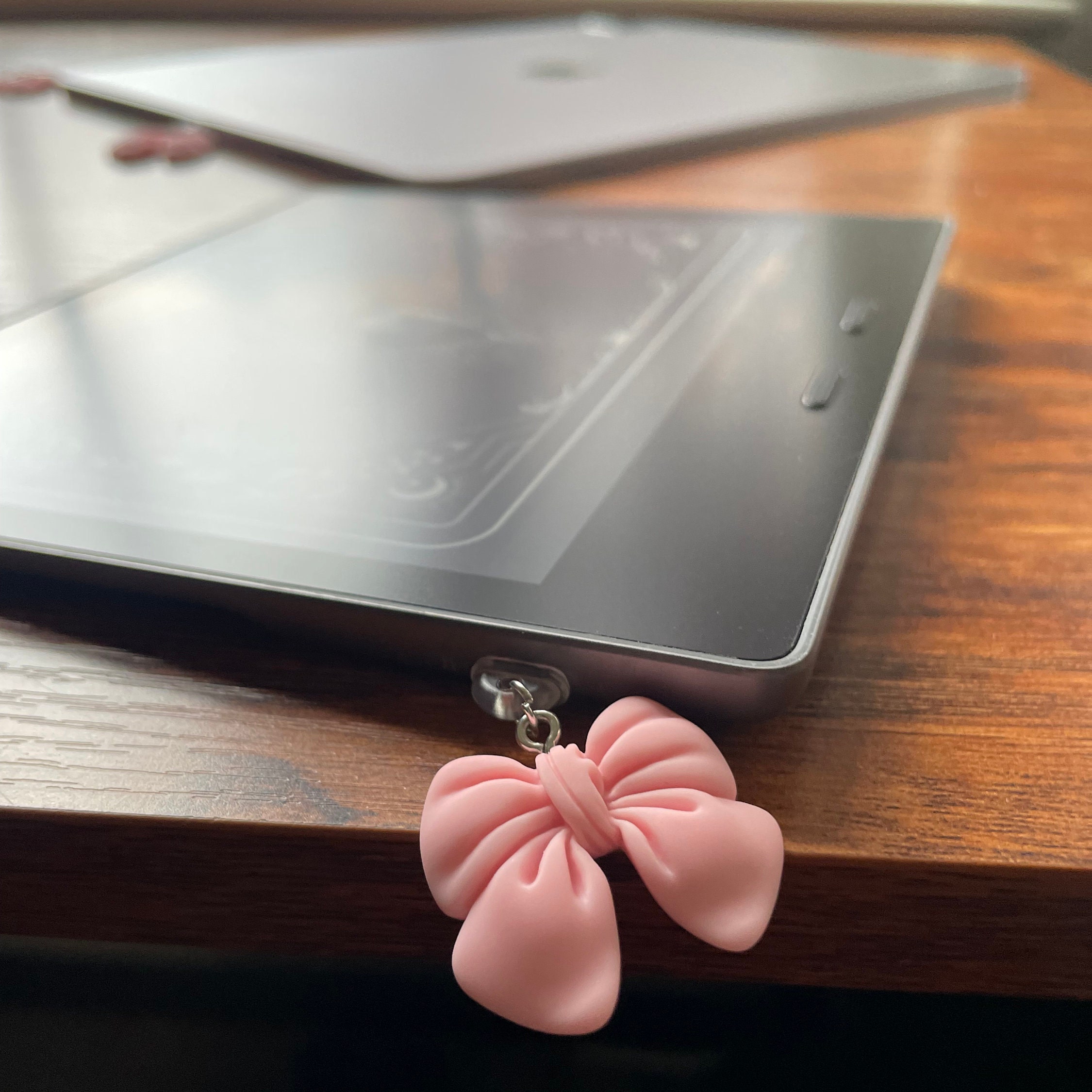 💖Buy 2 Free Shipping💖Kindle Dust Plug Charm for iPhone Custom Charm for E-reader personalized Charm for EarPods Coquette Accessory Gift Idea for Book Club Charm