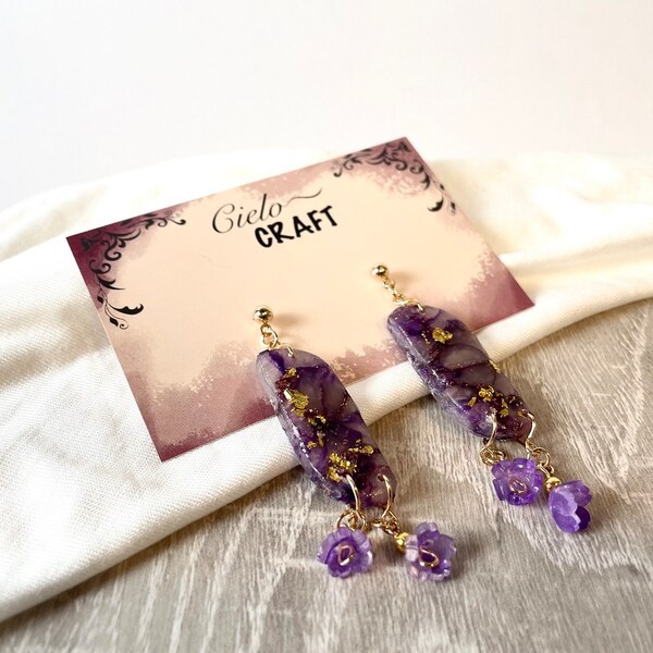 Boucles d'oreilles petites violettes en fausse pierre fait main ~