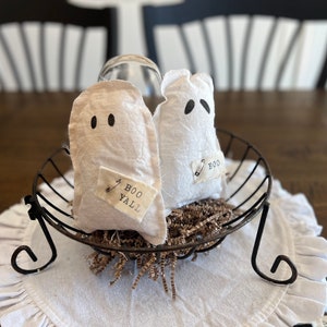 Bowl Filler, Primitive tray decor, Ghost, Halloween Decor, Fabric Ornament