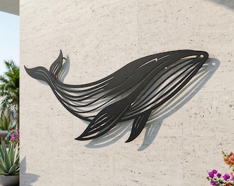 Duża metalowa dekoracja ścienna z wielorybem | Minimalistyczna sztuka oceaniczna do wnętrz w stylu nadmorskim