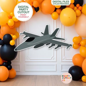 Könnte beinhalten: Graue Kampfflugzeug-Aussparung mit schwarzen Akzenten, umgeben von einem Ballonbogen in Orange, Gelb und Schwarz. Der Text auf dem Bild lautet: "DIGITAL PARTY CUTOUT PRINT YOURSELF" und "DIGITAL FILES 4 FILES PROVIDED".
