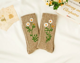 Hand Embroidered Wool Socks, Daisy Socks, Floral Socks, Handmade Gift Socks, Brown Wool Socks, Cute Socks, Valentines Day Gift,Compression