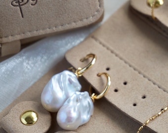 Flameball pearl drop earring,Pearl earring hook, Elaborate baroque pearl earring, Fireball pearl earrings, Baroque pearl statement earrings