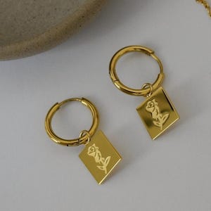 Rose Earrings Jewelry Mom gift, 18K Gold Filled Flower Thin Hoop Earrings, Huggie Dangle Earrings Flower Engraved Custom Gift Women Daughter