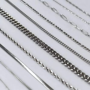 Silver Chain Man Necklace Miami Curb Twist Chain Herringbone Necklaces for Women Men Rope Dainty Chunky Christmas Gift Dad Father WATERPROOF