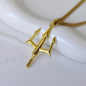 May include: A rustic wooden sign with the text "Welcome to our home" in white lettering. The sign features a distressed finish and a simple, inviting design, perfect for a front porch or entryway.