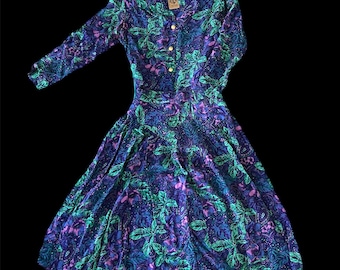 Beautiful Two Piece Vintage Set