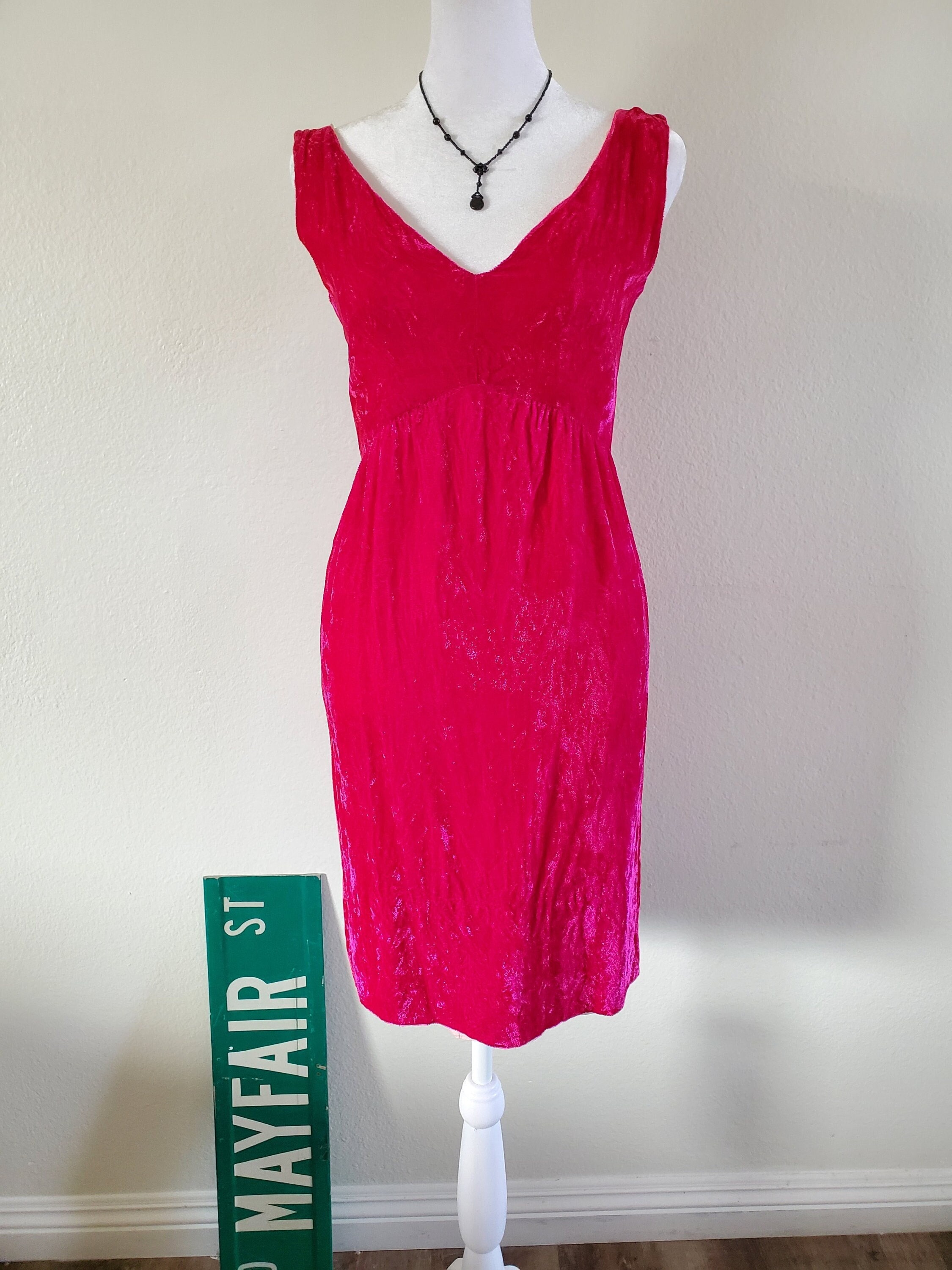 60s -70s Jewelry – Necklaces, Earrings, Rings, Bracelets Handmade 1960s Hot Pink Crushed Velvet Wiggle Party Dress $69.00 AT vintagedancer.com