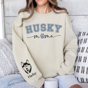 Personalized Husky dog mom sweatshirt, custom Husky name sweatshirt, pet owner gift, Husky mom sweatshirt, Husky owner birthday gift
