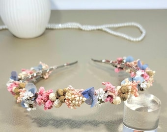Headband with dried flowers in blue, pink, and cream | Floral headband with daisies and gypsophila for weddings, dirndls, and school enrollments