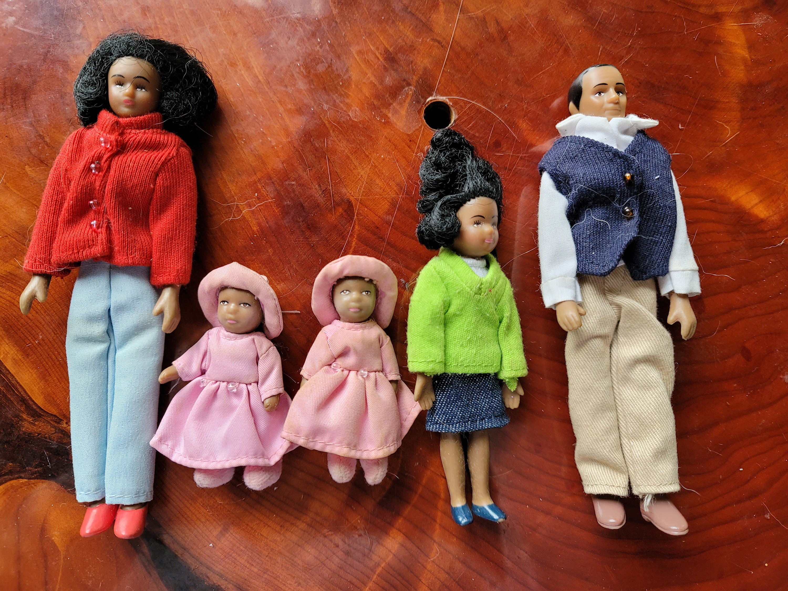 Victorian Doll Family white - Melissa & Doug - Dancing Bear Toys