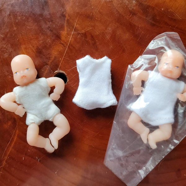 2 tiny silicone baby dolls, silicone doll, mini silicone reborn baby doll, micro reborn silicone doll